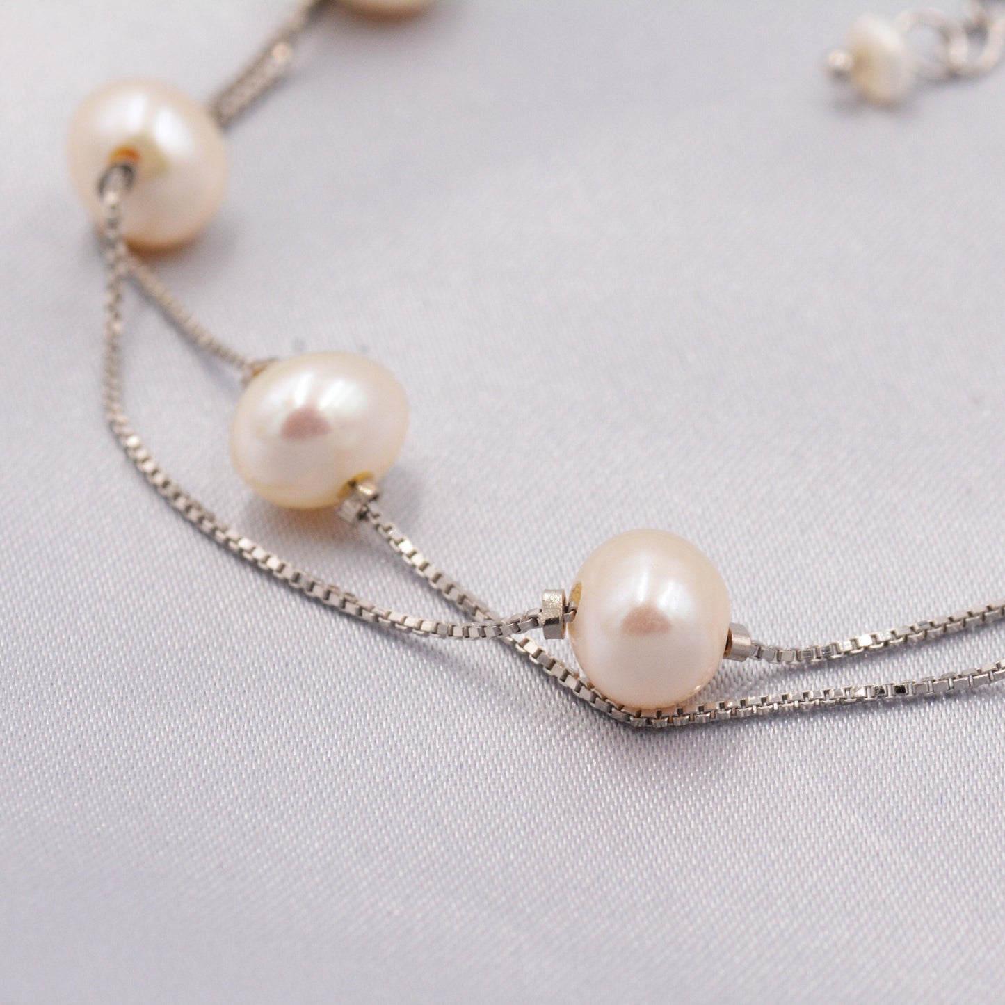 Genuine Pearl Bracelet in Sterling Silver, Double Layered Pearl Bracelet, Baroque pearl Bracelet, Keshi Pearl, Bridesmaid&#39;s Jewellery